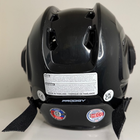 Bauer Prodigy Youth Hockey Helmet w/ Cage – Black – Size YTH (Adjustable) - Picture 4 of 15